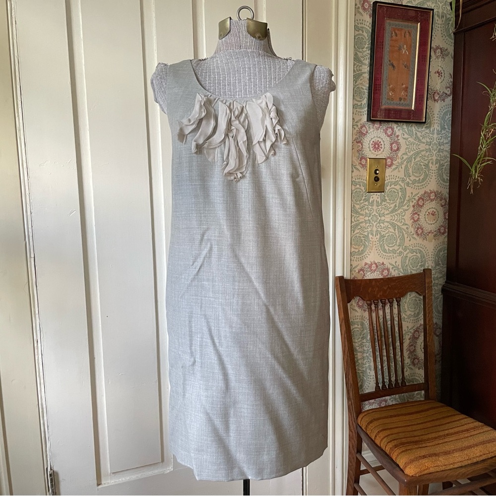 J CREW SUPER 120’s Gray Sleeveless Dress with Ruffles on the Front